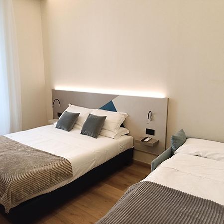 Honeycomb Guesthouse ローマ エクステリア 写真