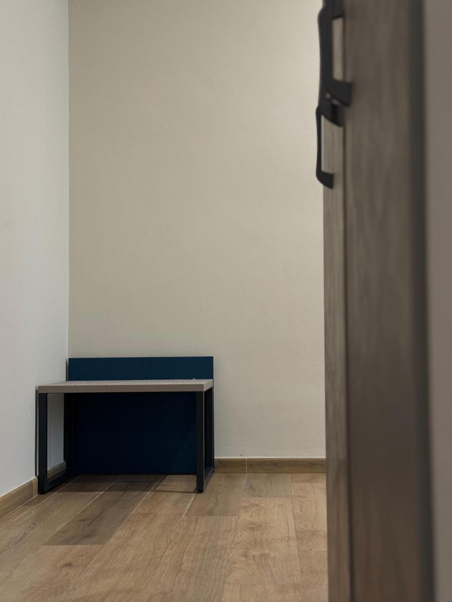 Honeycomb Guesthouse ローマ エクステリア 写真
