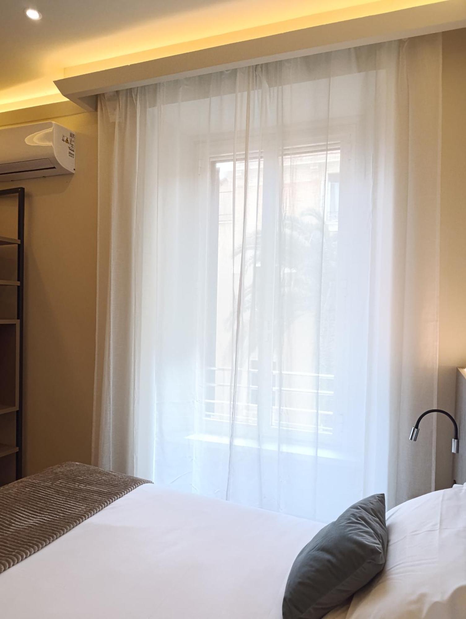 Honeycomb Guesthouse ローマ エクステリア 写真
